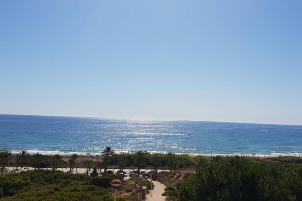 Apartamento Muy Cerca Del Mar. 아레날레스 델 솔 외부 사진